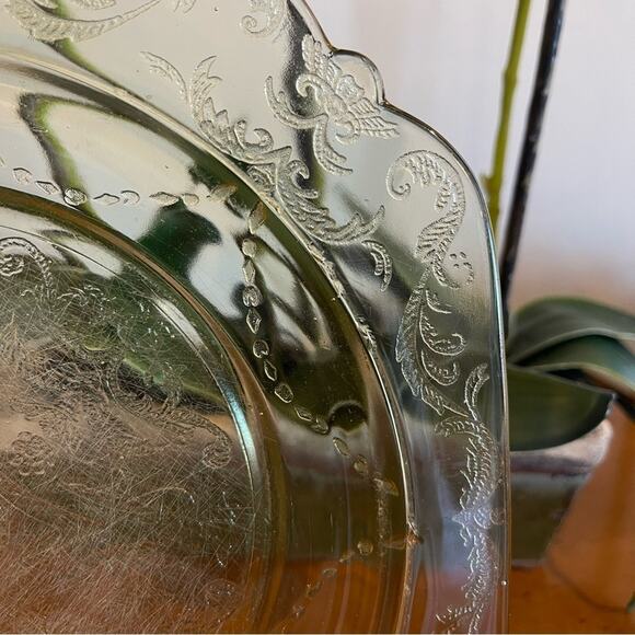 Federal Madrid Amber Depression Glass Plate 9” – Antique (1932–1938) - Picture 9 of 11